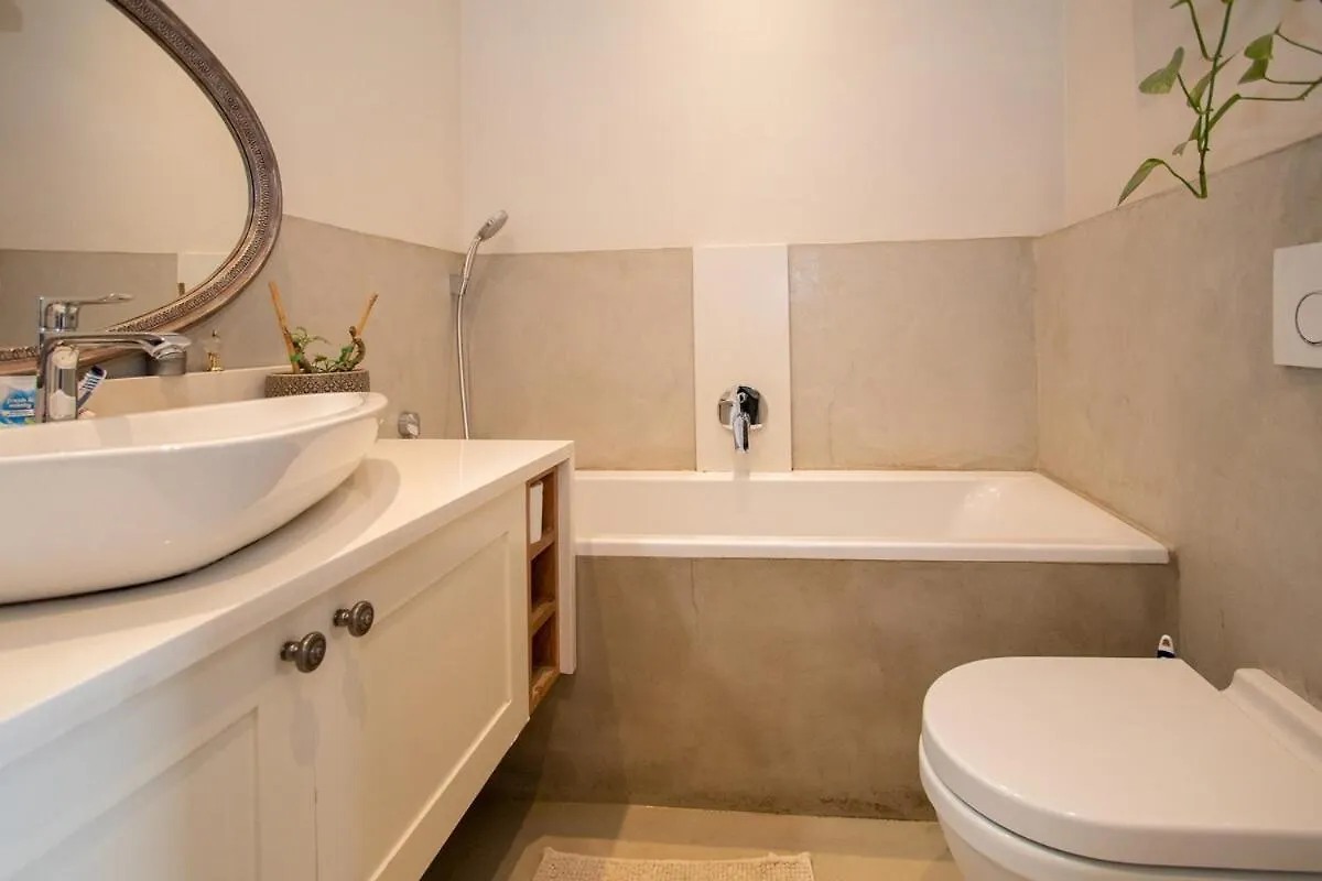 Holiday home Fresnaye Home On Ave La Croix Cape Town South Africa