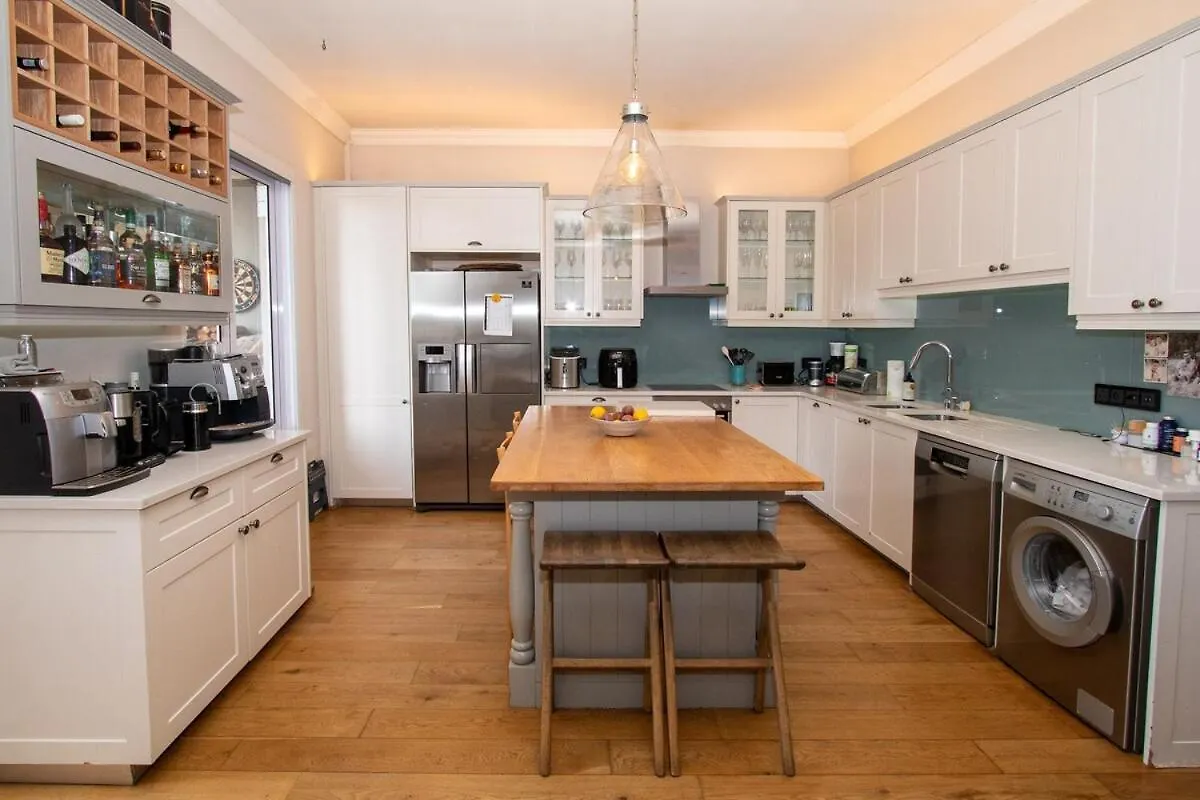 Fresnaye Home On Ave La Croix Cape Town