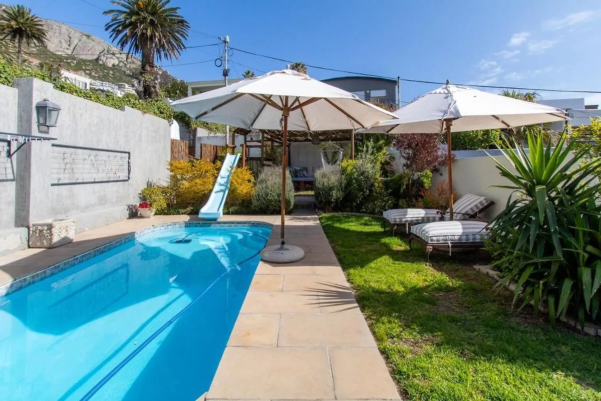 Holiday home Fresnaye Home On Ave La Croix Cape Town