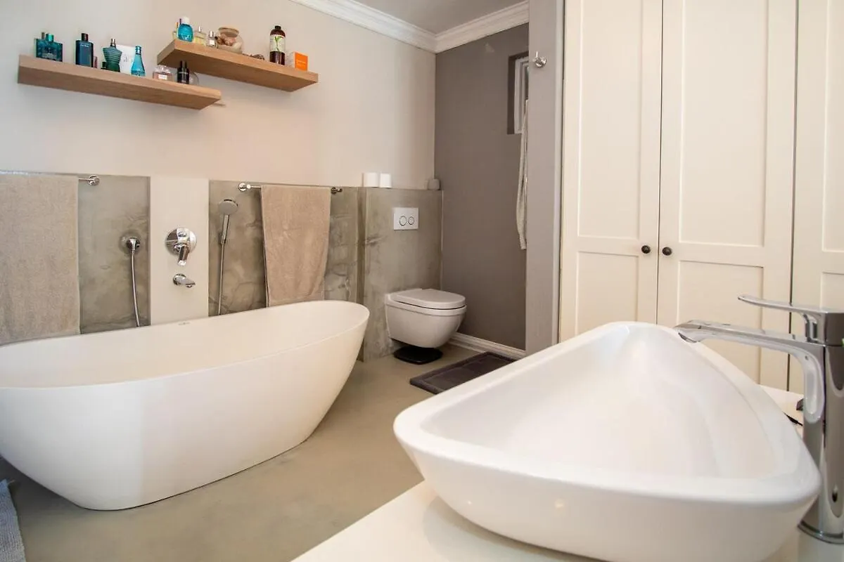 Fresnaye Home On Ave La Croix Cape Town Holiday home